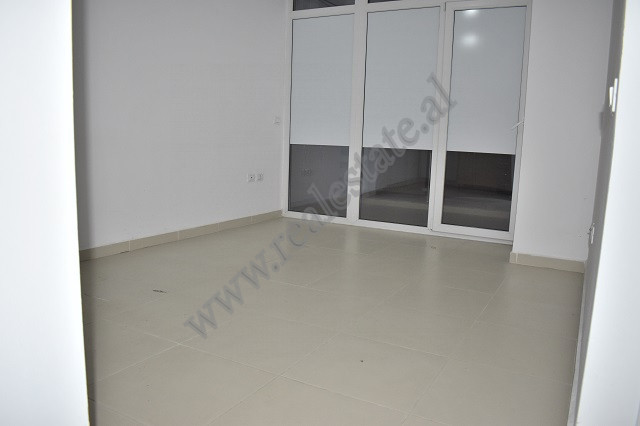 Office space for rent in Kika 2 Complex, Tirana, Albania.
The office is positioned on the 4th floor